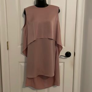 Dusty rose high low top BCBG excellent condition